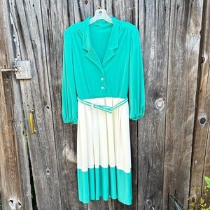 Adde11 Vintage Teal & Cream Long Sleeve Dress w/Belt-1970’s perfect condition